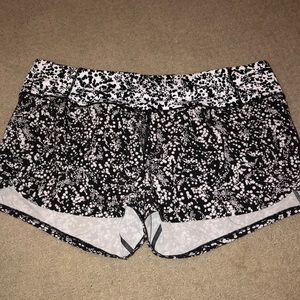 Lululemon shorts size 10